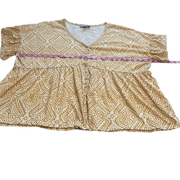 Luukse Button-Front V-Neck Peplum Top Yellow & White Abstract- Size 3X - Picture 6 of 9